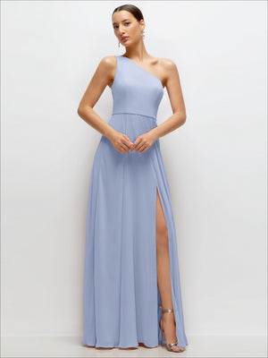 One-shoulder chiffon maxi dress in light blue, sleeveless with side slit