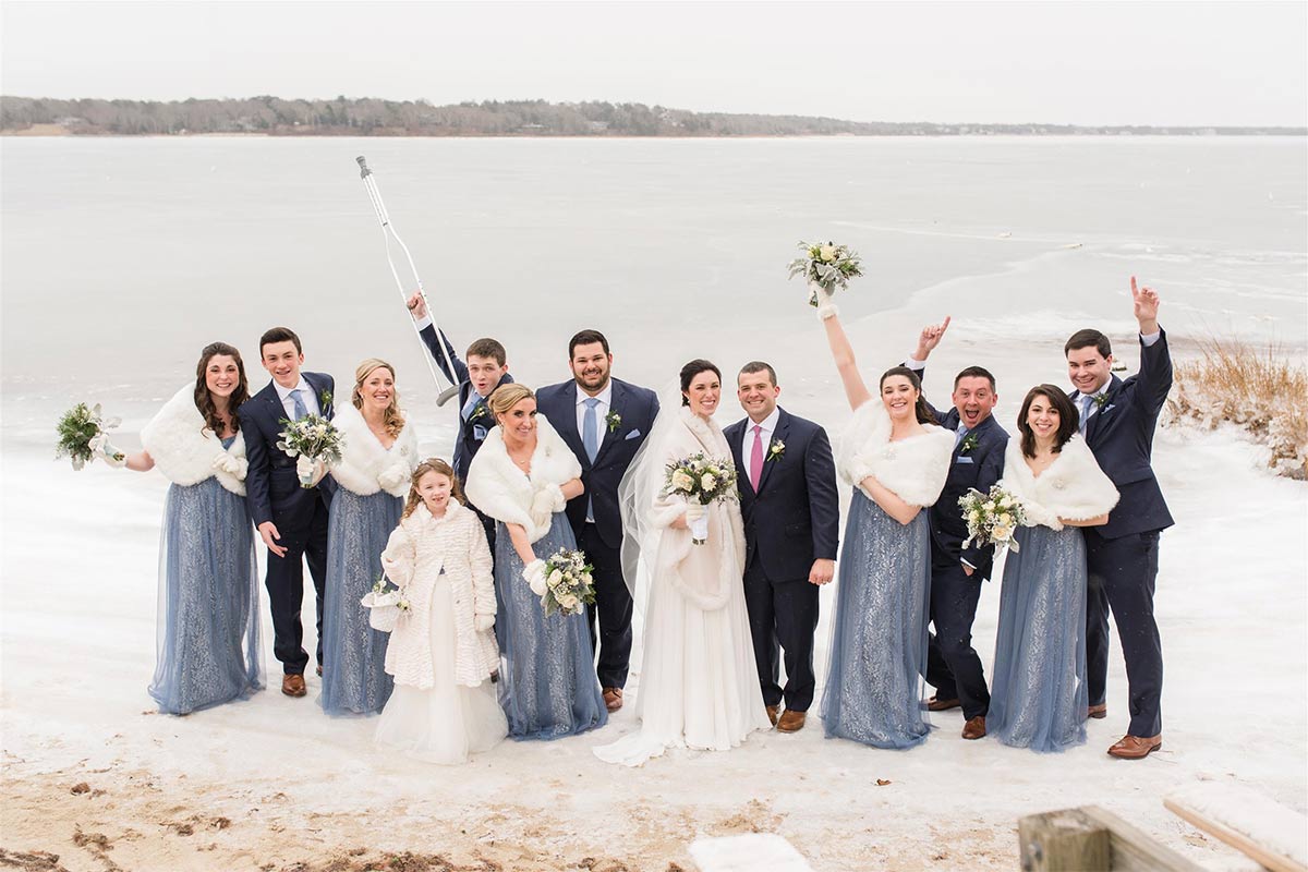 https://dessy.com/blog/https://dessy.com/blog/image.axd?picture=/steel%20blue/steele-blue-real-wedding-inspiration.jpg