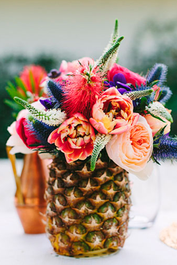 Why you should choose colorful wedding flowers