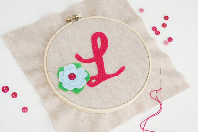 DIY Wedding Decor: Embroidered Hoops