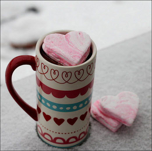 DIY Wedding Reception Treats: Peppermint Marshmallows