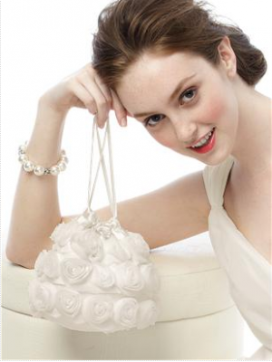white ruffle handbag for bridesmaid 