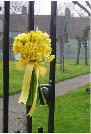 spring daffodil bouquet 