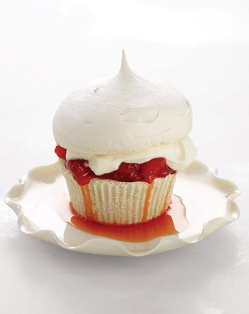 strawberry meringue cupcake wedding cake idea 