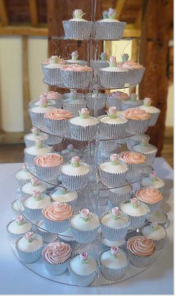 pink and white wedding cupcakes 