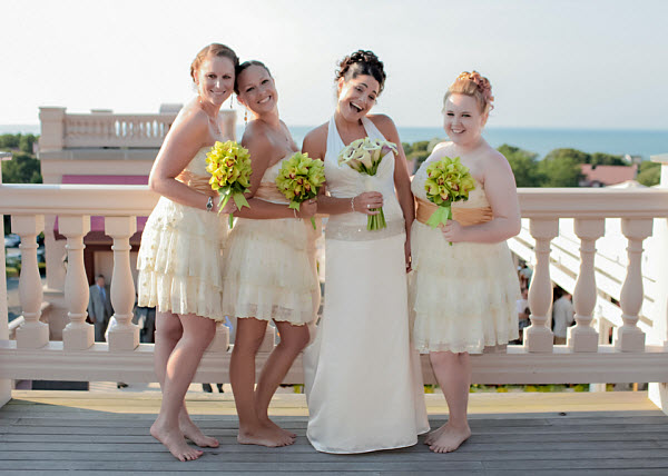 bride and bridesmaids in yellow