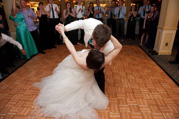 bride and groom first dance