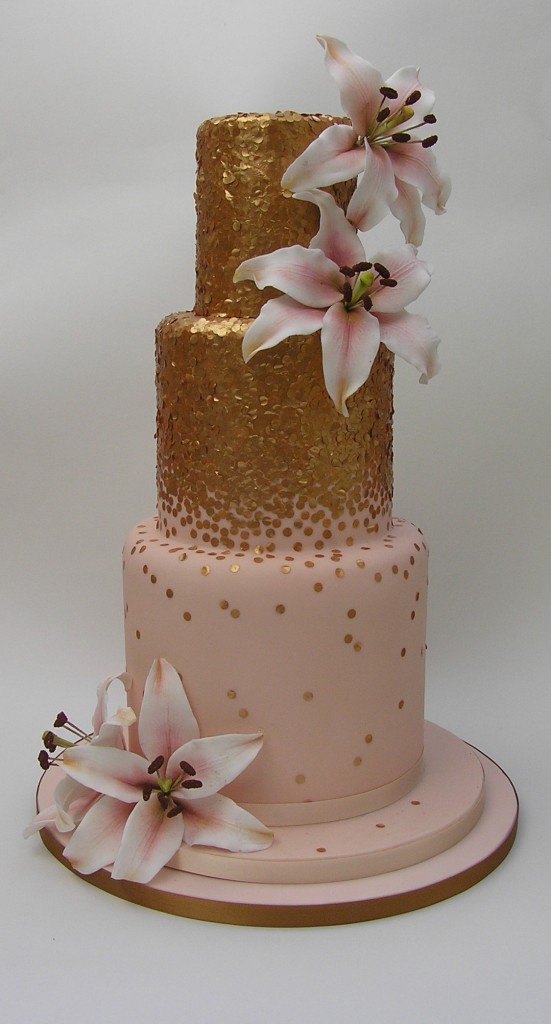 gold sequinned wedding cakes