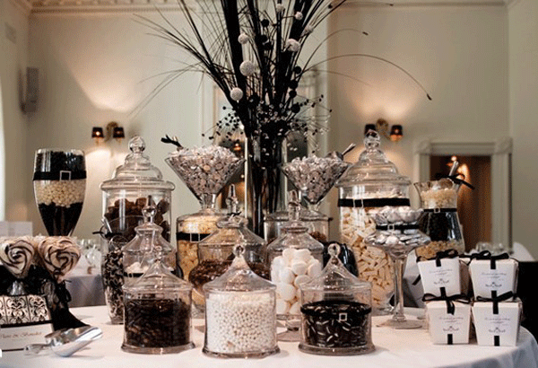 Black-And-White-Wedding-Buffet