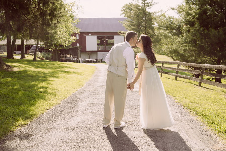 REAL WEDDING: A Relaxed and Rustic Farm Wedding for Summer
