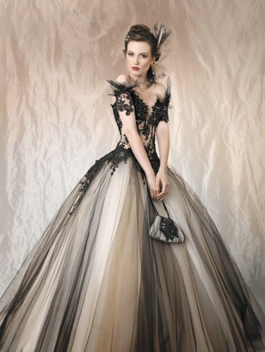 Black and white Halloween wedding