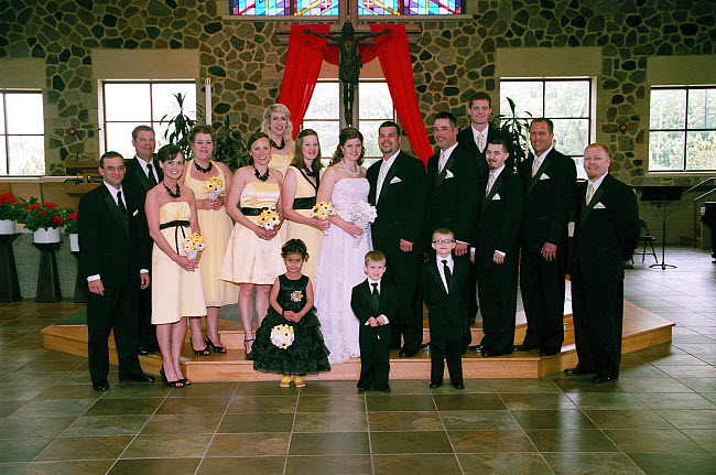 Daisy Yellow Wedding: Ceremony